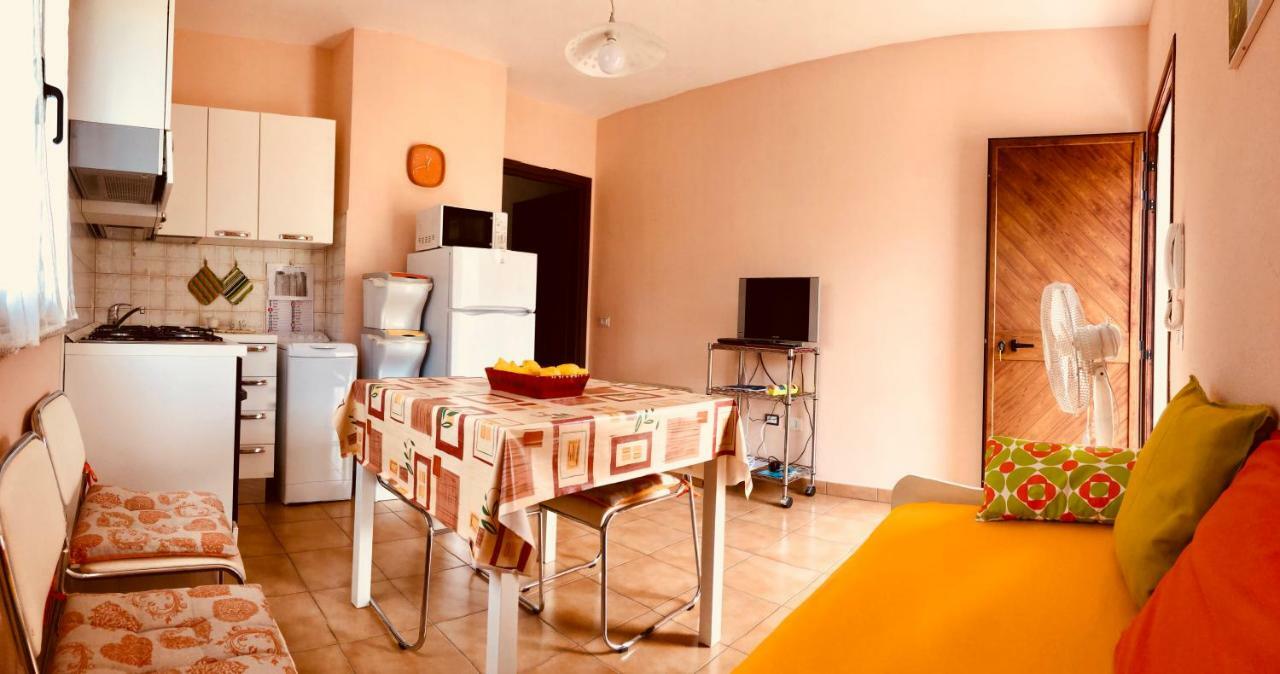 Appartamento Vacanze Sardegna 시니스콜라 외부 사진